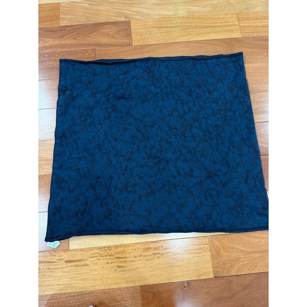 Lululemon Vinyasa Scarf Womens Navy Blue Mottled Snap Wrap OS